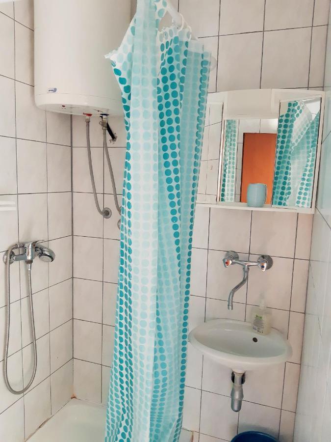 Dalmatino Apartmani วีร์ ภายนอก รูปภาพ