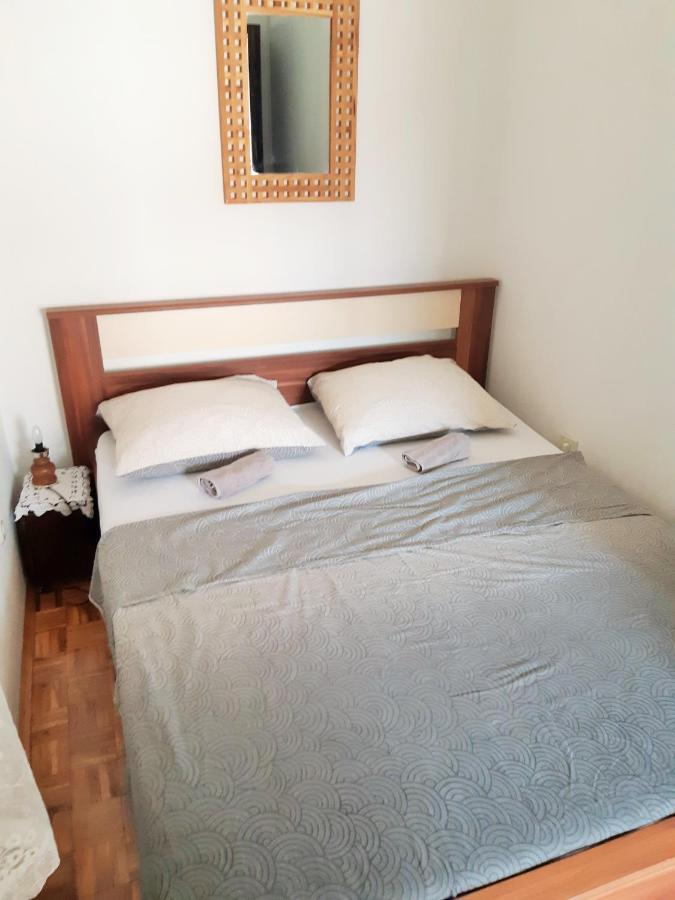 Dalmatino Apartmani วีร์ ภายนอก รูปภาพ
